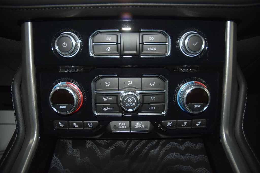 Used 2024 GMC Yukon XL Denali AWD/4WD image 35