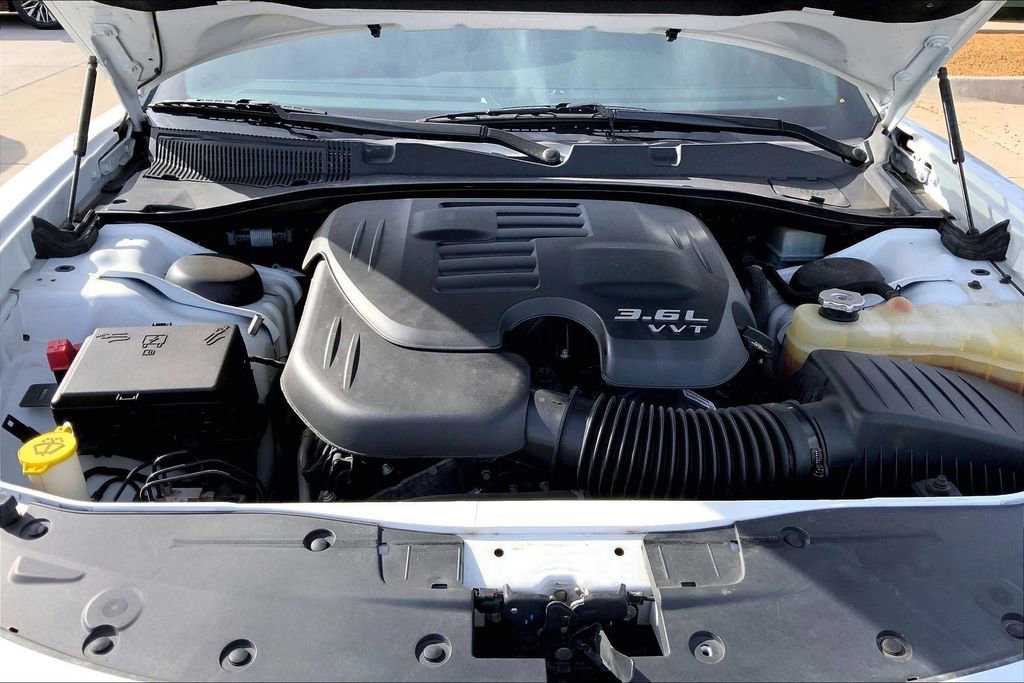 Used 2022 Dodge Charger SXT image 10