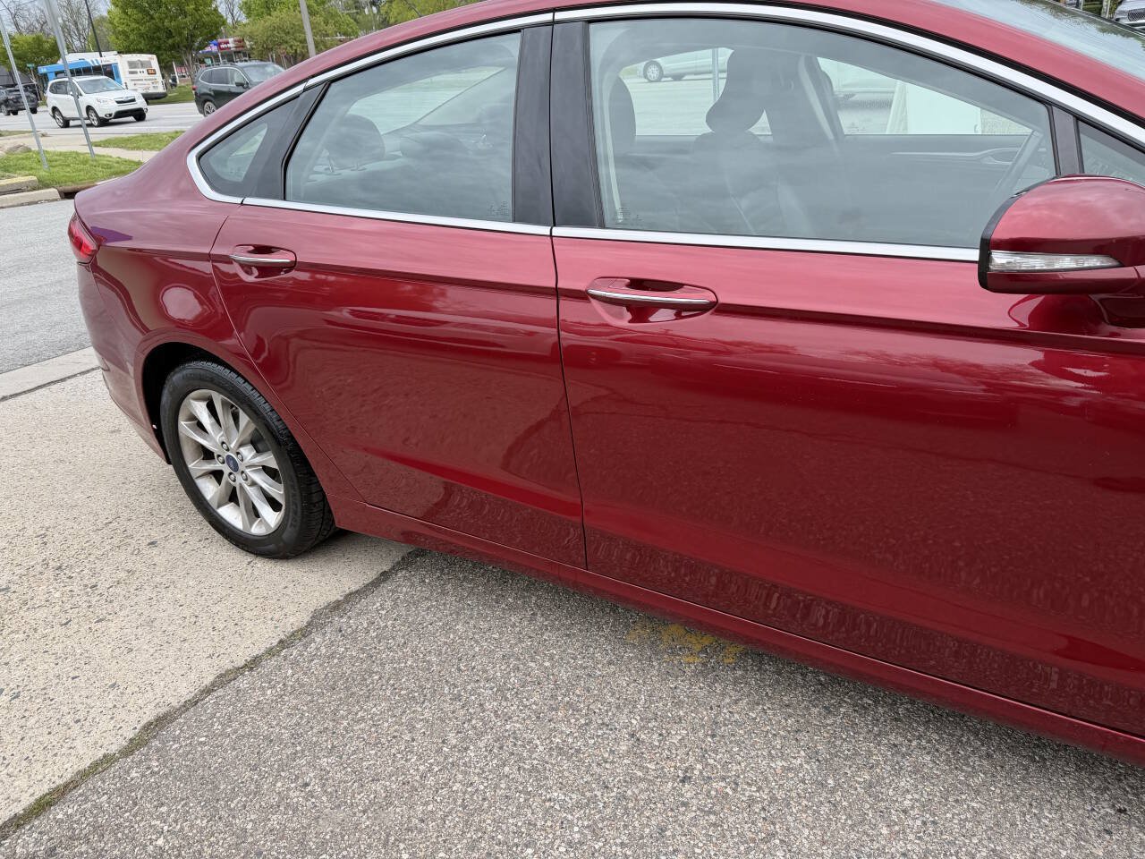 Used 2017 Ford Fusion SE w/ Fusion SE Technology Package FWD image 35