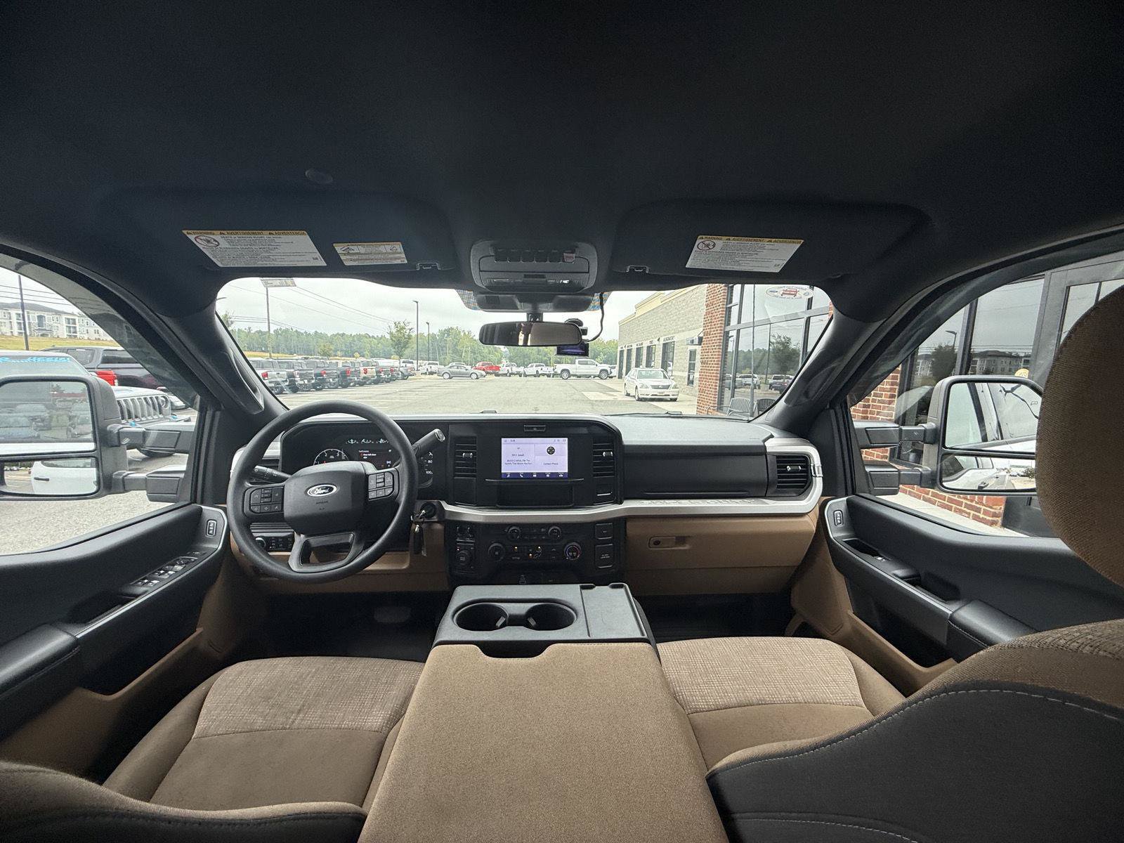 Used 2025 Ford F450 XLT AWD/4WD image 26