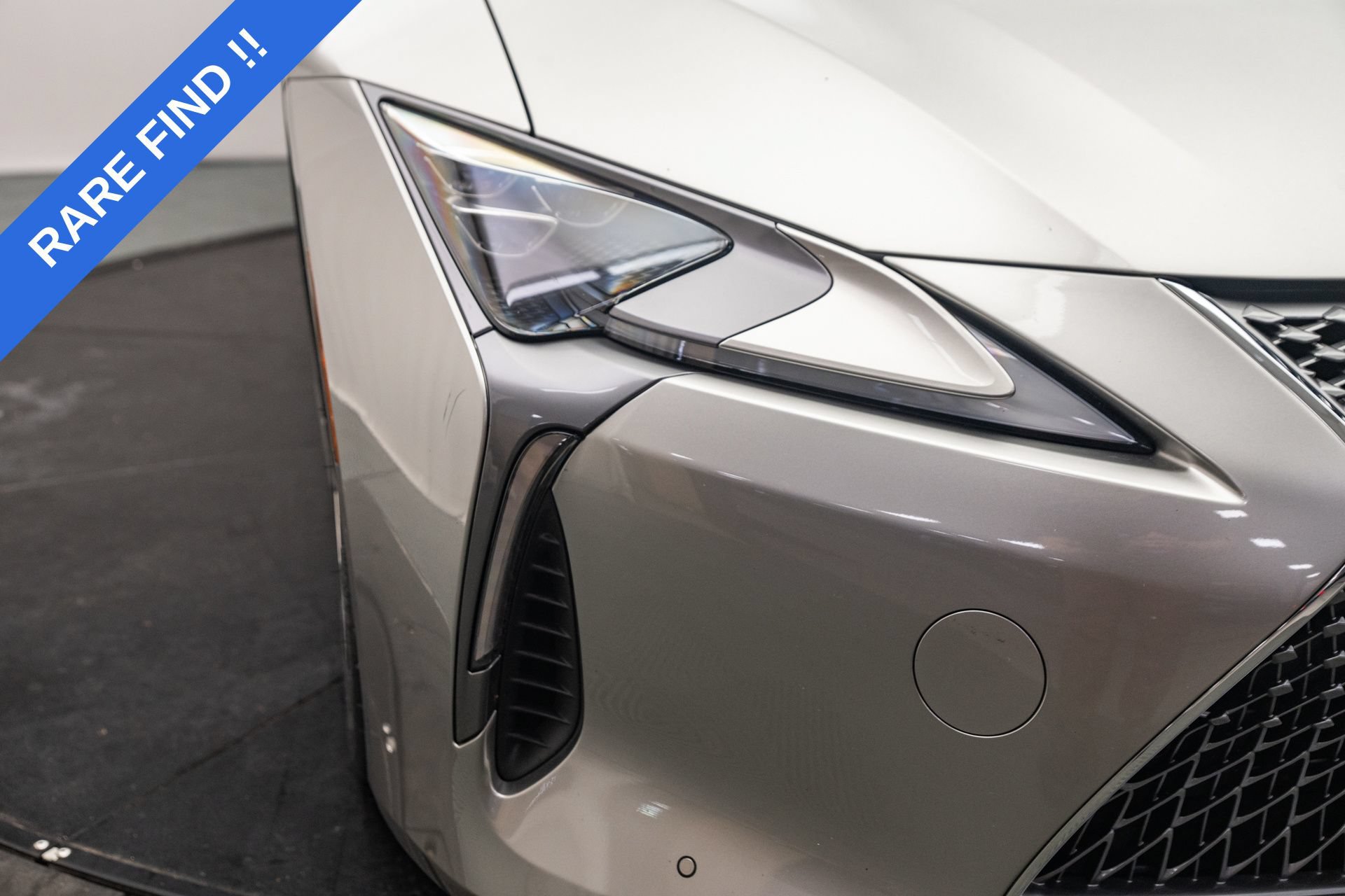 Used 2021 Lexus LC 500 Coupe w/ Touring Package RWD image 34