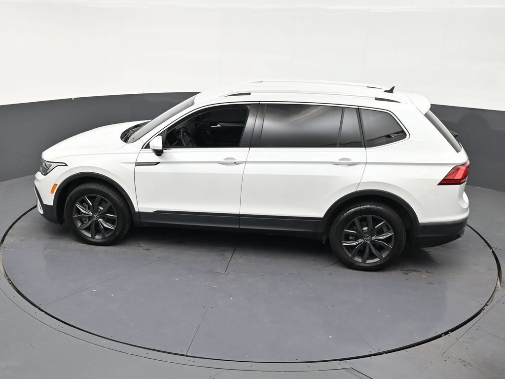 Used 2023 Volkswagen Tiguan SE FWD image 13
