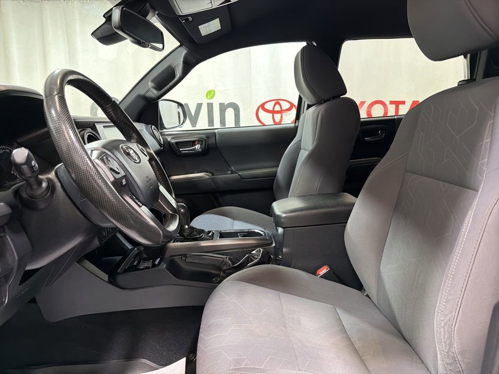 Used 2019 Toyota Tacoma TRD Sport w/ Technology Package AWD/4WD image 23