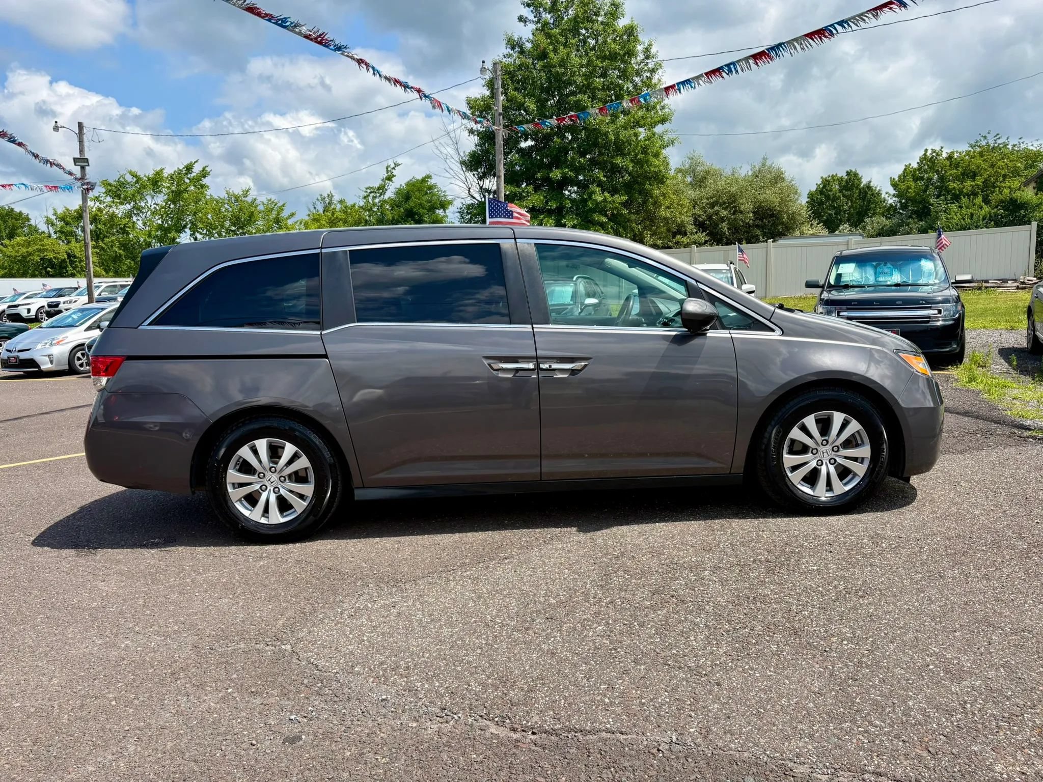 Used 2015 Honda Odyssey EX image 6