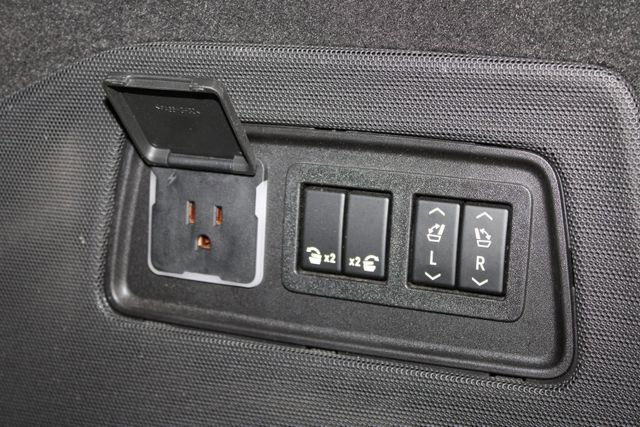 Used 2022 Cadillac Escalade Sport w/ Touring Package AWD/4WD image 30