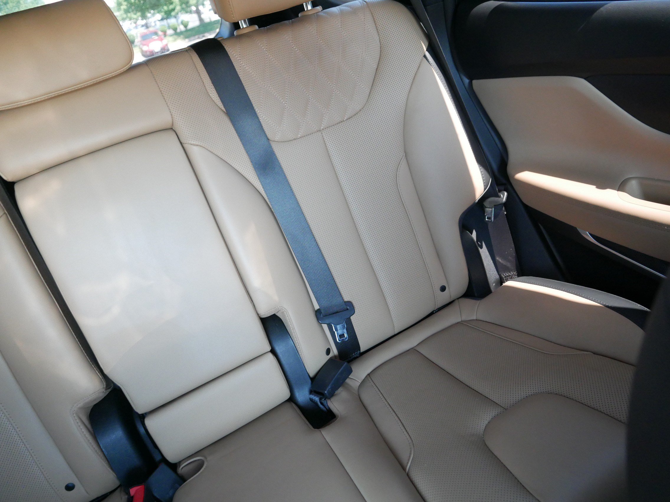 Used 2023 Hyundai Santa Fe Calligraphy AWD/4WD image 14