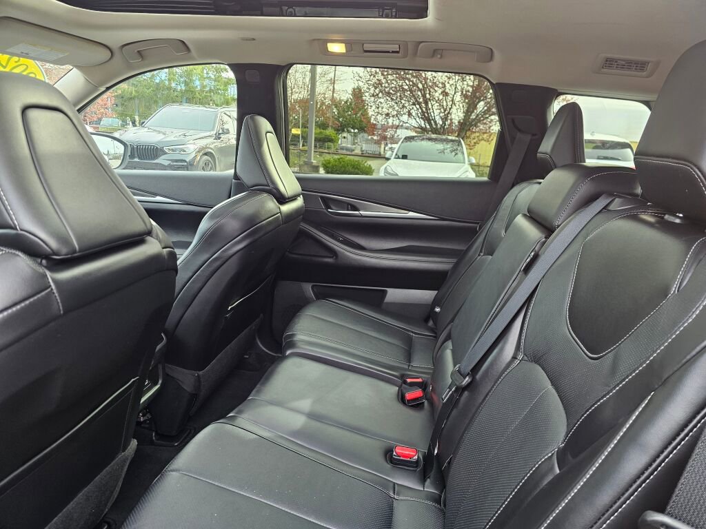 Used 2025 INFINITI QX60 Luxe AWD/4WD image 21