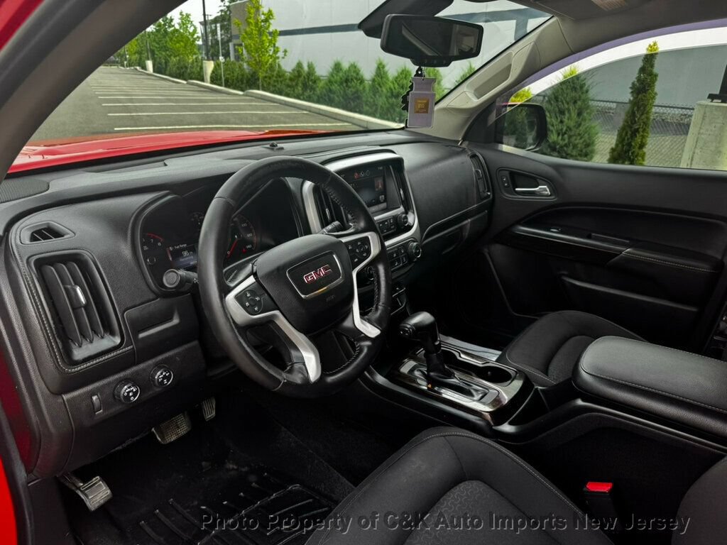 Used 2015 GMC Canyon SLE AWD/4WD image 14