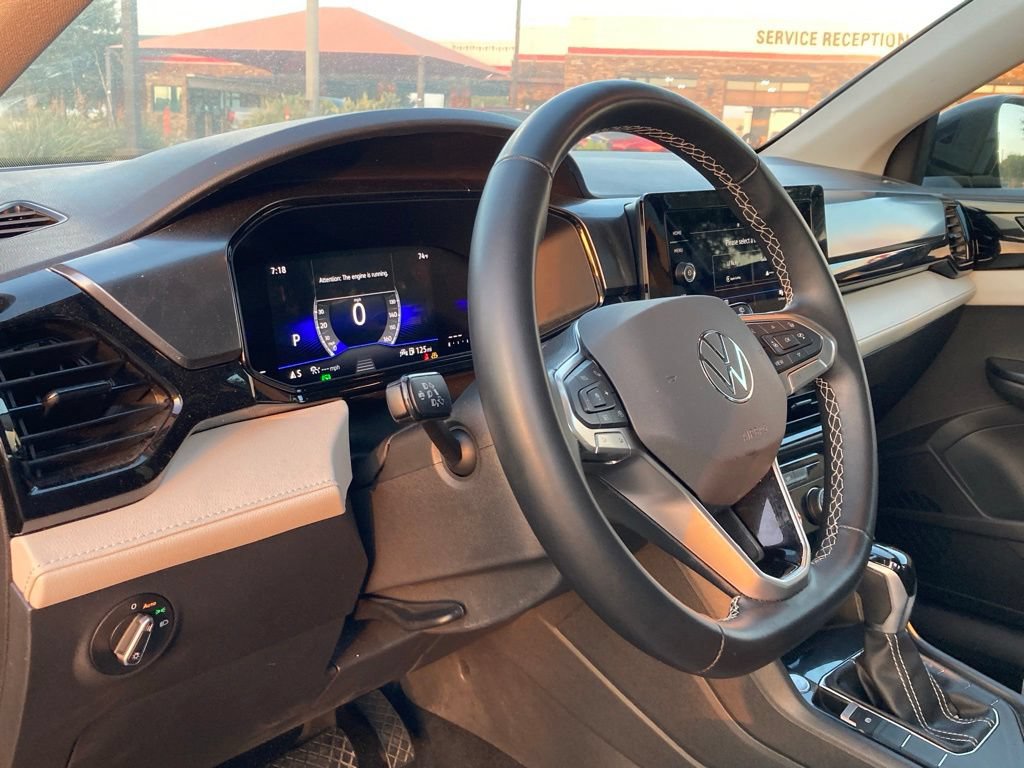 Used 2025 Volkswagen Taos S FWD image 9