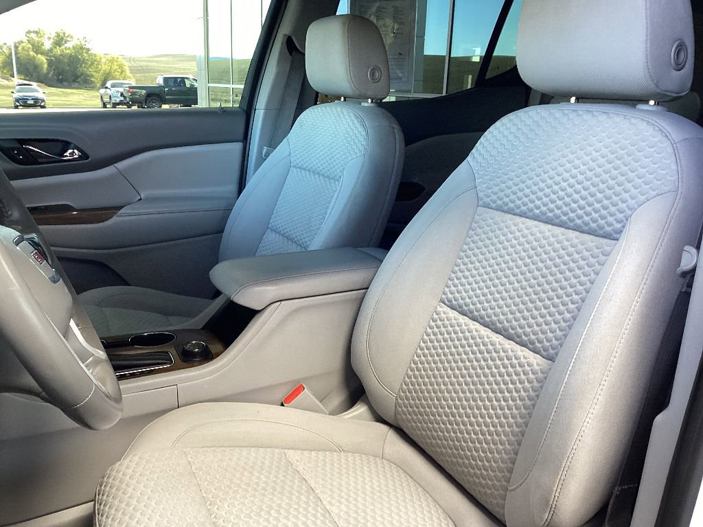 Used 2018 GMC Acadia SLE w/ LPO, Black Accent Package image 12