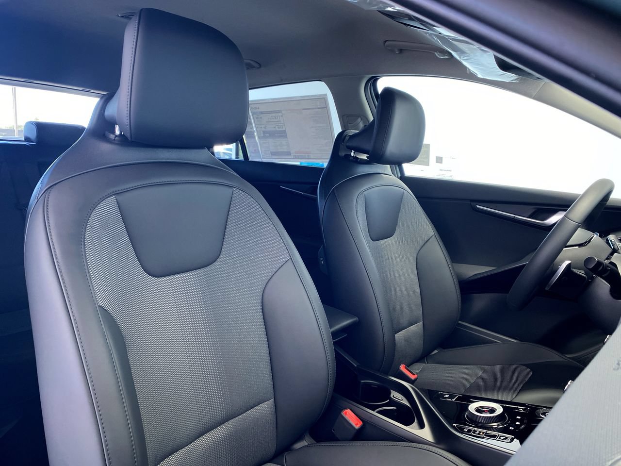 New 2026 Kia Niro Wind FWD image 31