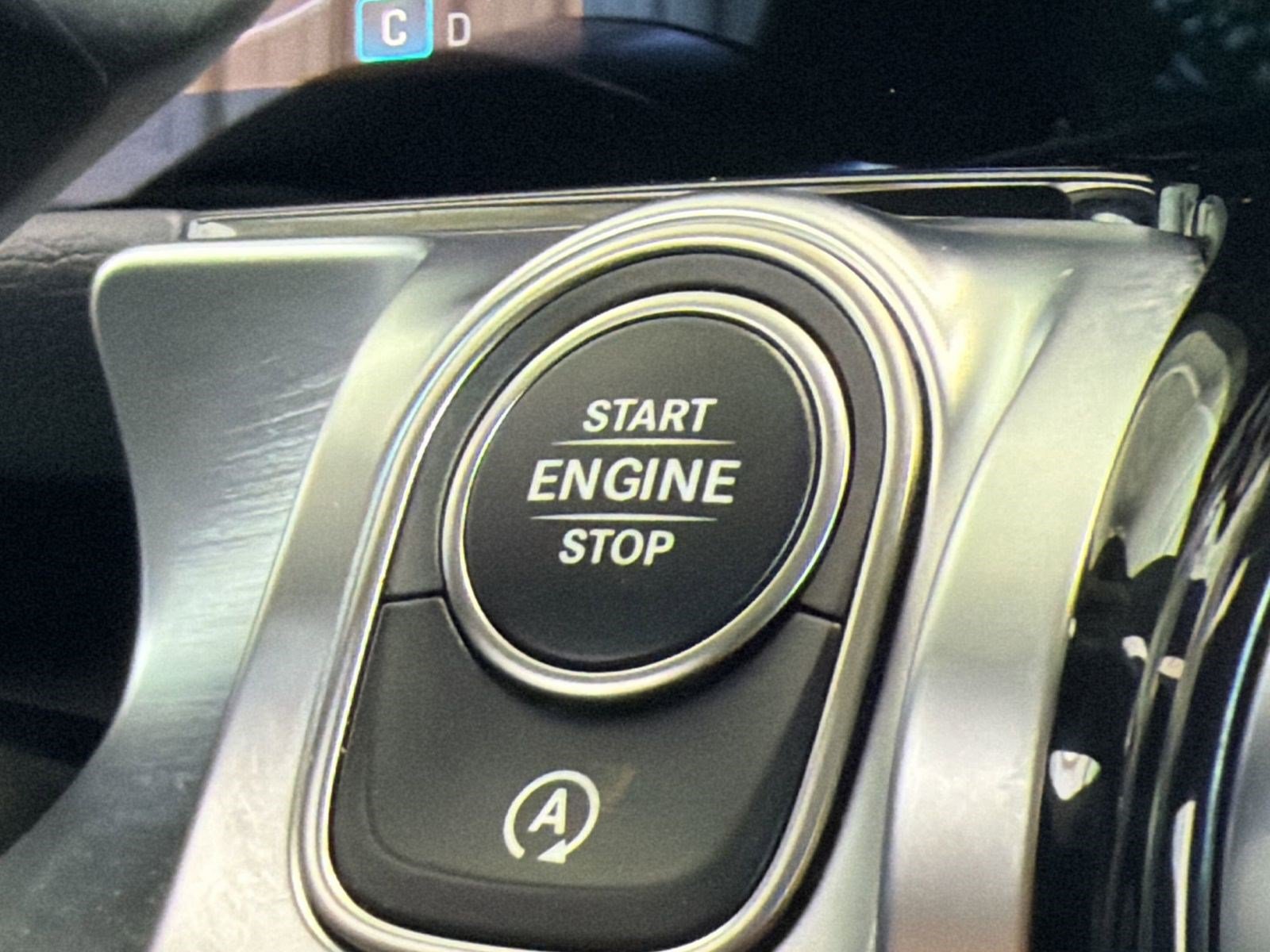 Used 2026 Mercedes-Benz GLB 250 4MATIC image 27