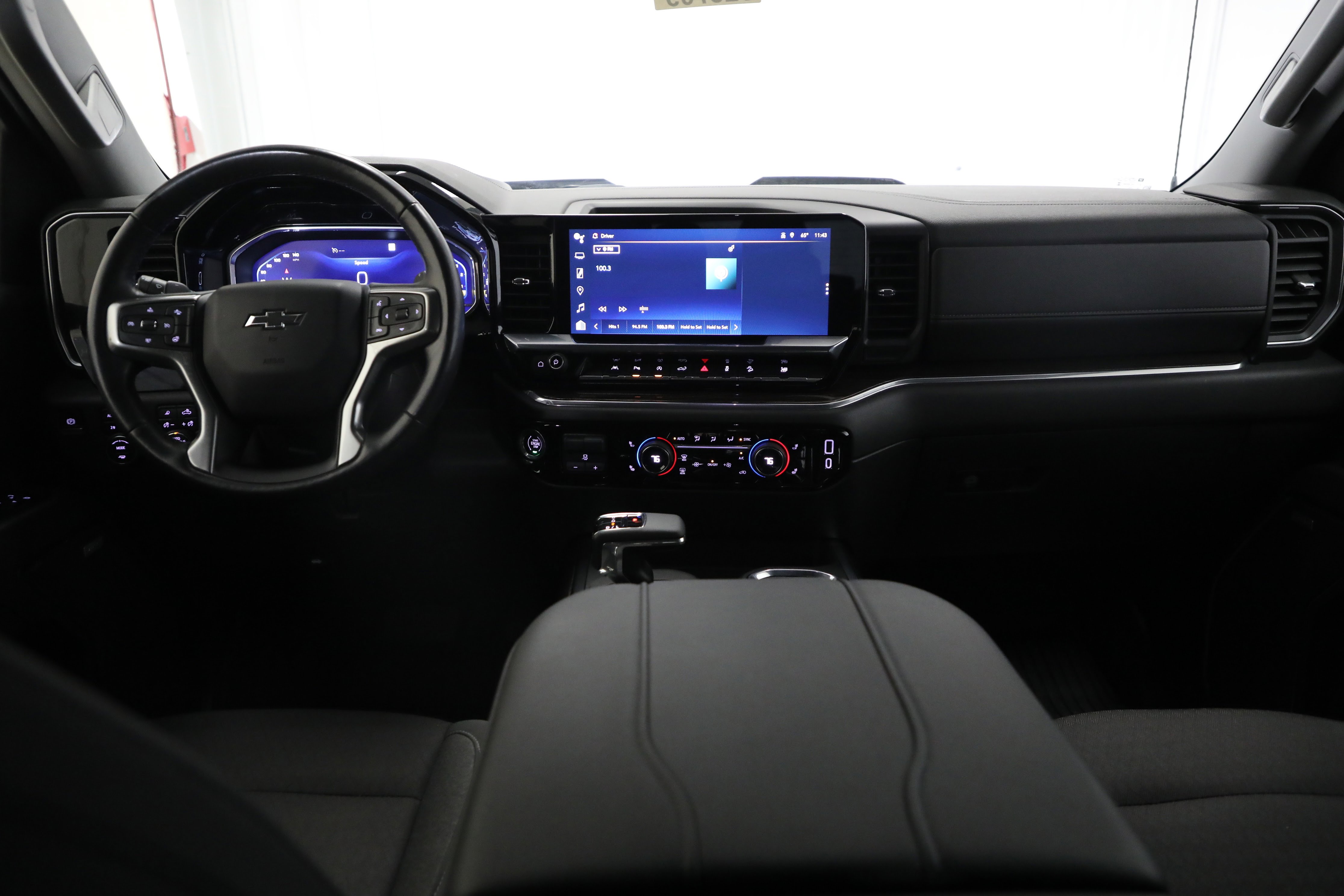 Certified 2023 Chevrolet Silverado 1500 LT Trail Boss w/ Convenience Package II image 2