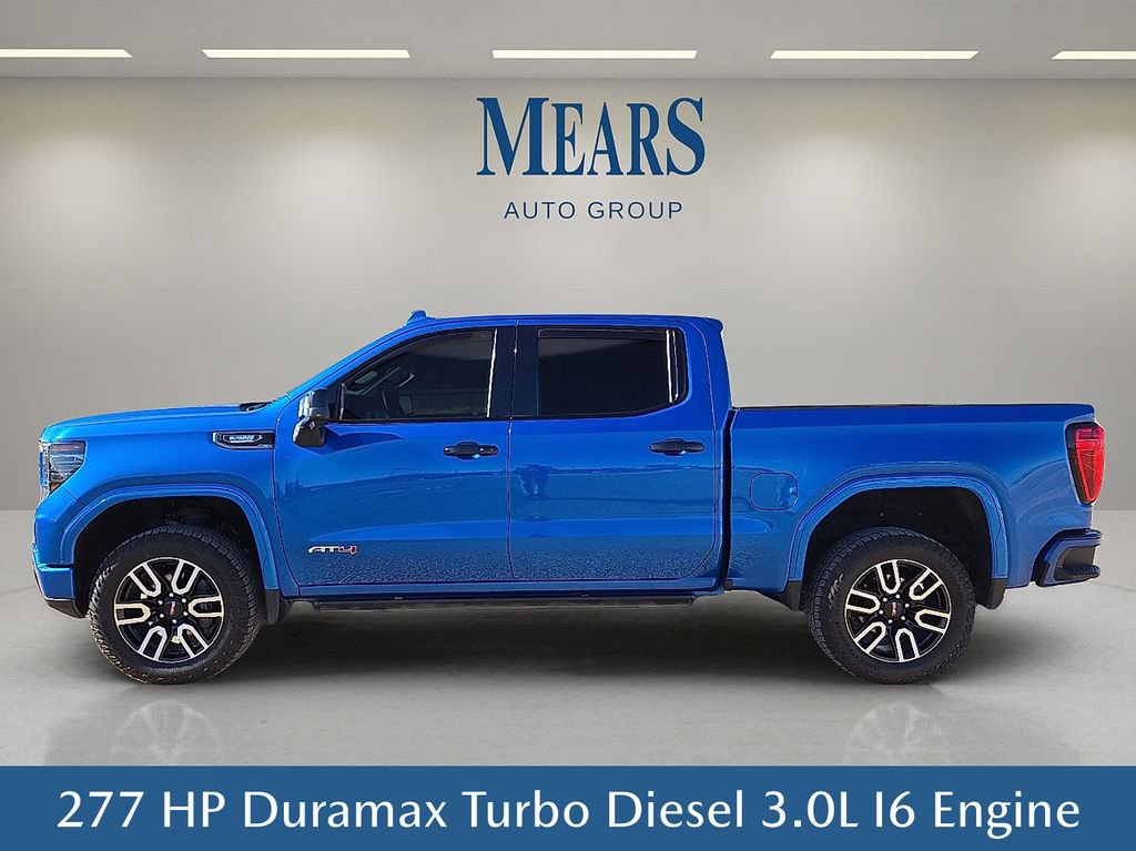 Used 2022 GMC Sierra 1500 AT4 w/ AT4 Premium Package image 3