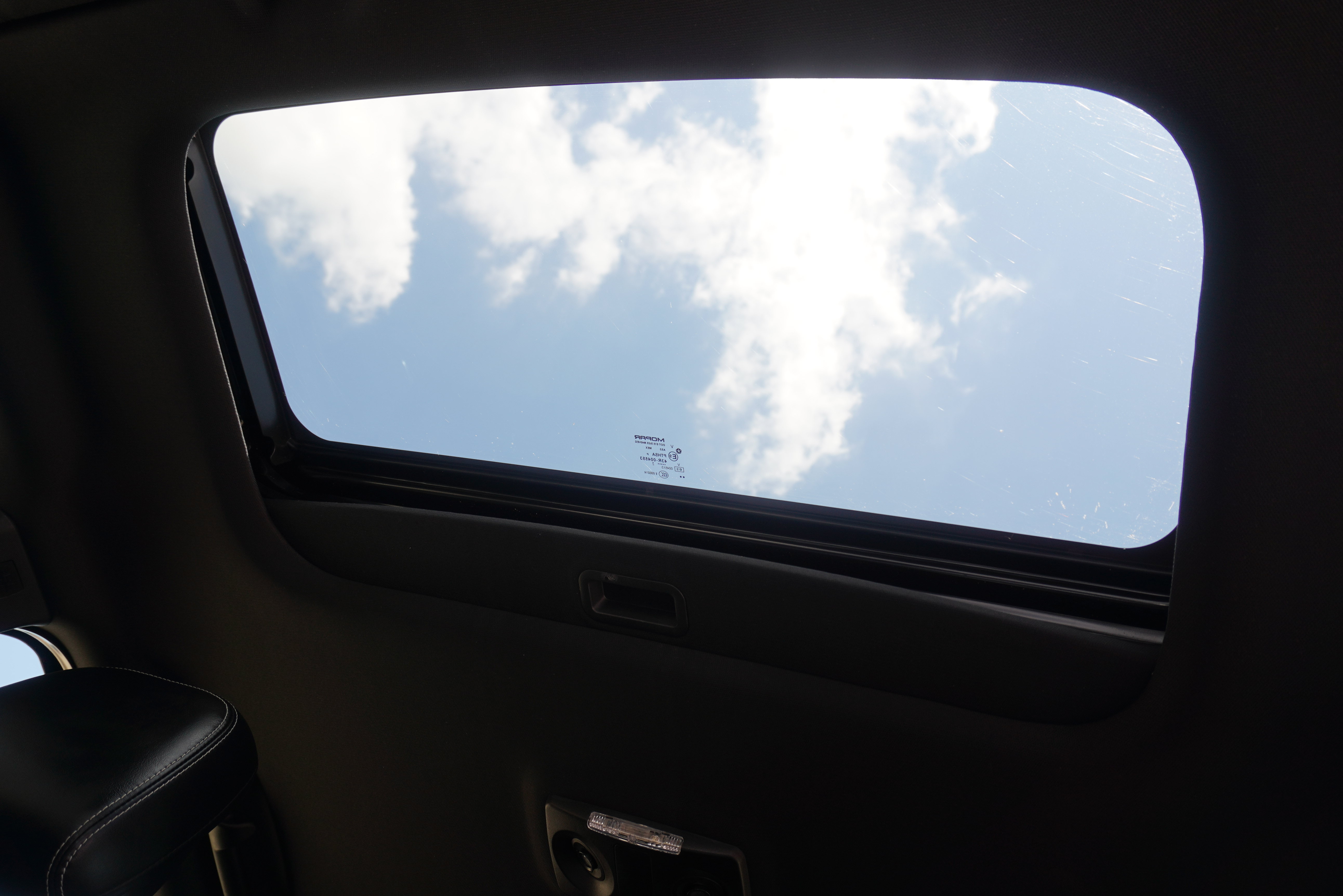 Used 2011 Chrysler 200 Limited FWD image 19