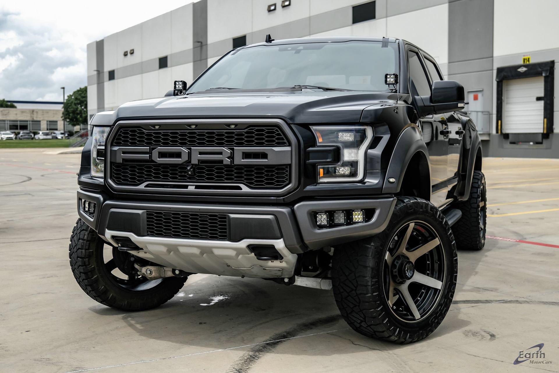 Used 2019 Ford F150 Raptor w/ Equipment Group 802A Luxury AWD/4WD image 5
