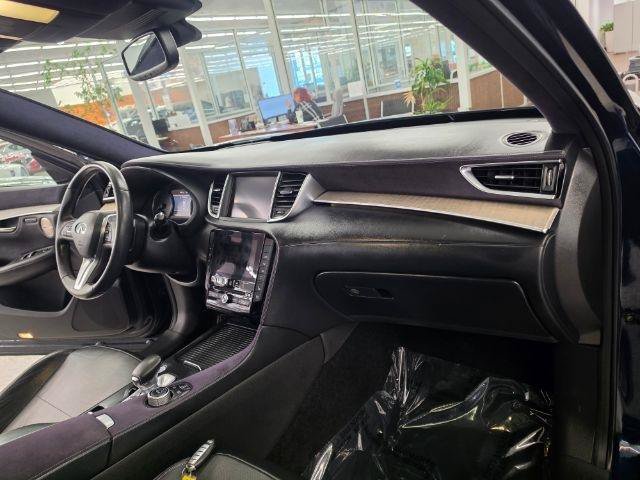 Used 2019 INFINITI QX50 Essential w/ Sensory Package AWD/4WD image 9