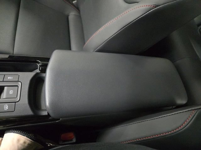 New 2026 Toyota Prius Plug-In Hybrid FWD image 27