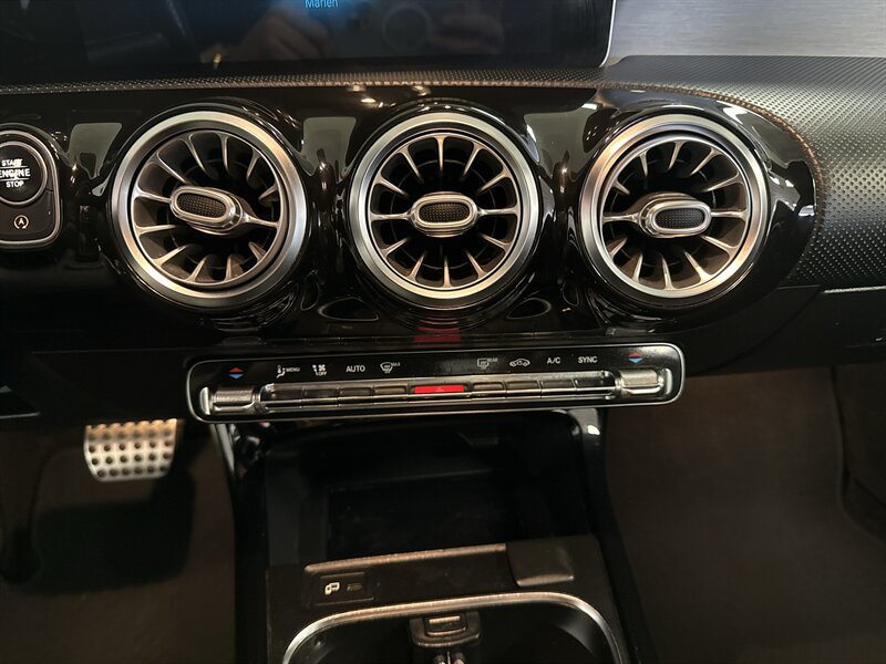 Used 2019 Mercedes-Benz A 220 w/ AMG Line image 33