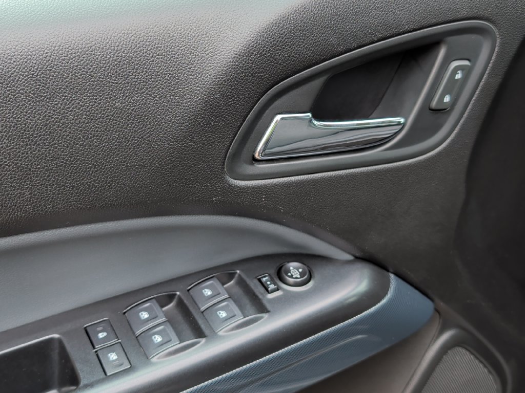 Used 2019 Chevrolet Colorado Z71 AWD/4WD image 15