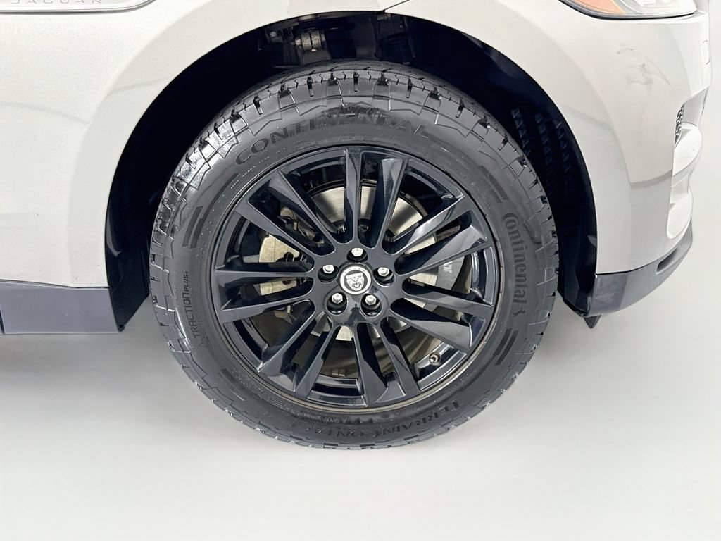 Used 2020 Jaguar F-PACE Prestige AWD/4WD image 32