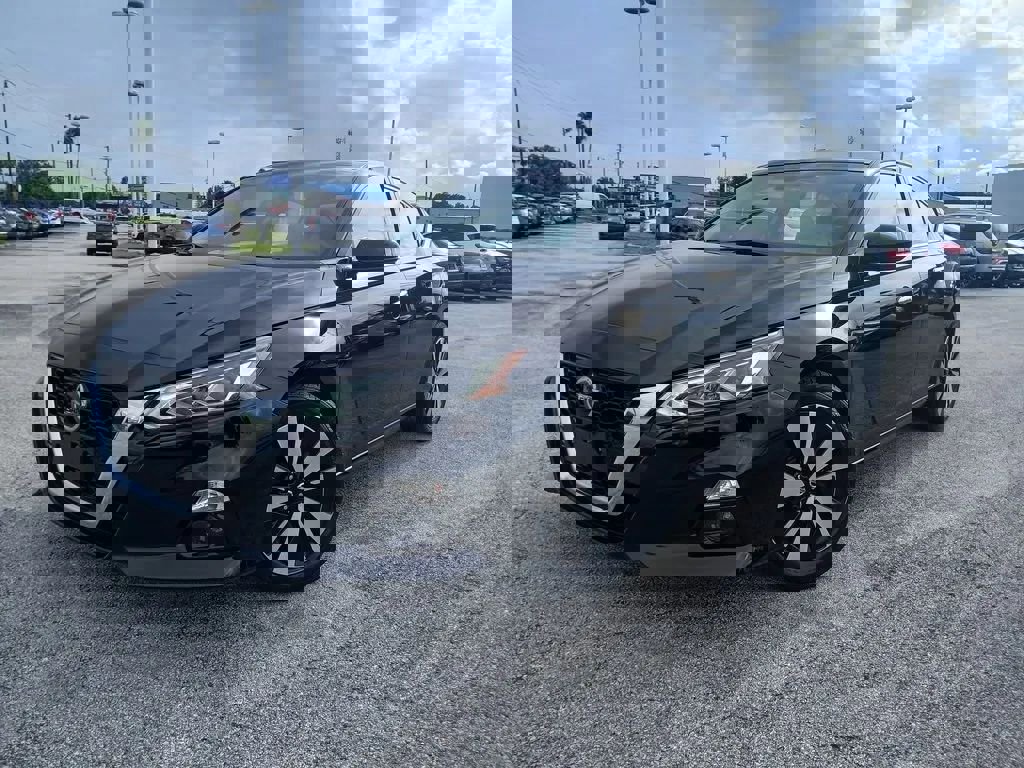 Used 2020 Nissan Altima 2.5 SV