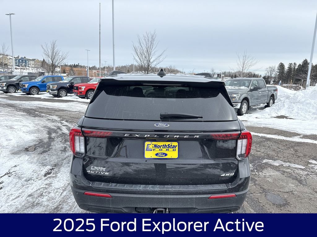 Used 2025 Ford Explorer Active image 8