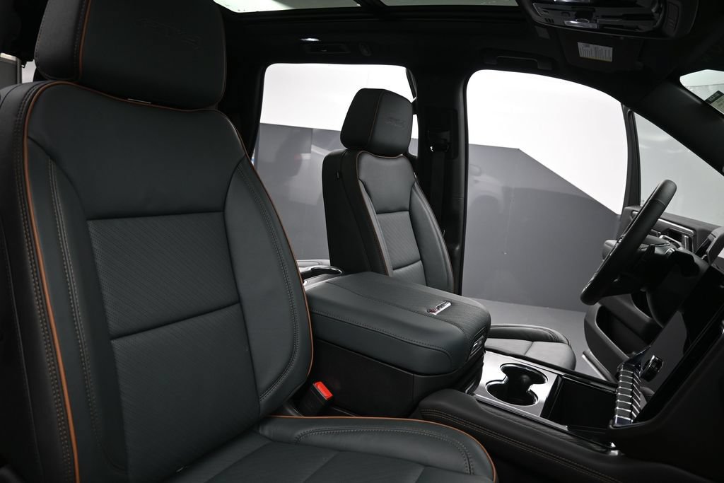 New 2026 GMC Yukon AT4 w/ AT4 Premium Package AWD/4WD image 30