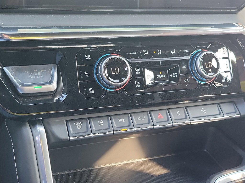 New 2025 GMC Sierra 3500 Denali Ultimate image 35