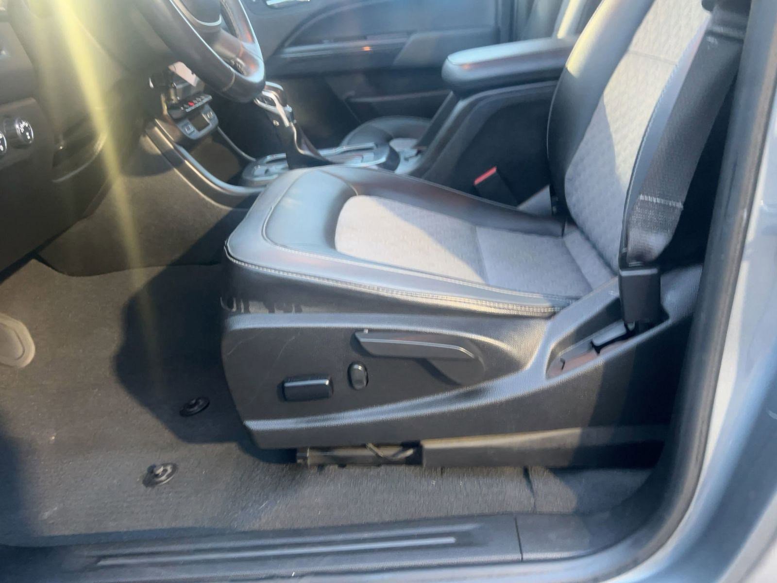 Used 2022 Chevrolet Colorado Z71 image 13