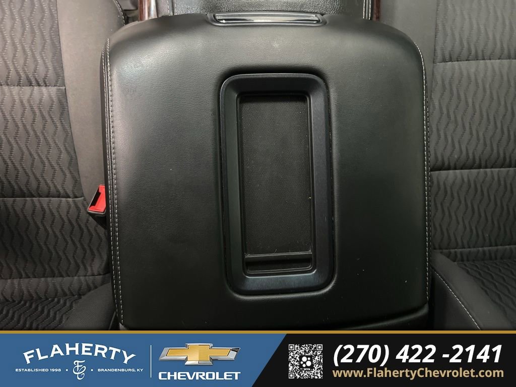 Used 2017 GMC Yukon SLE w/ SLE Value Package image 32