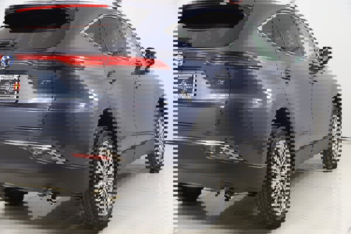 Used 2023 Toyota Venza XLE image 41