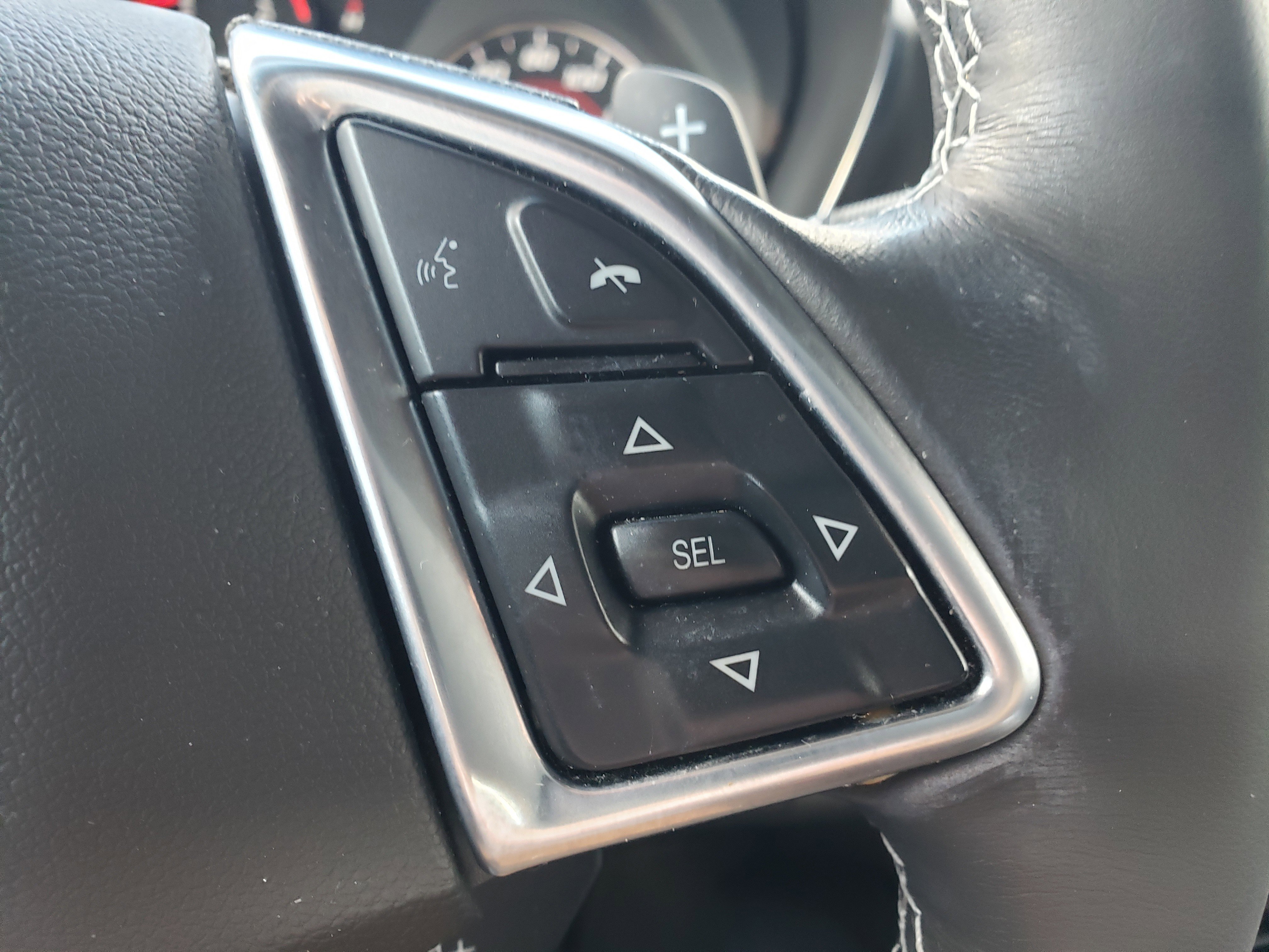 Used 2022 Chevrolet Camaro LT w/ RS Package image 18