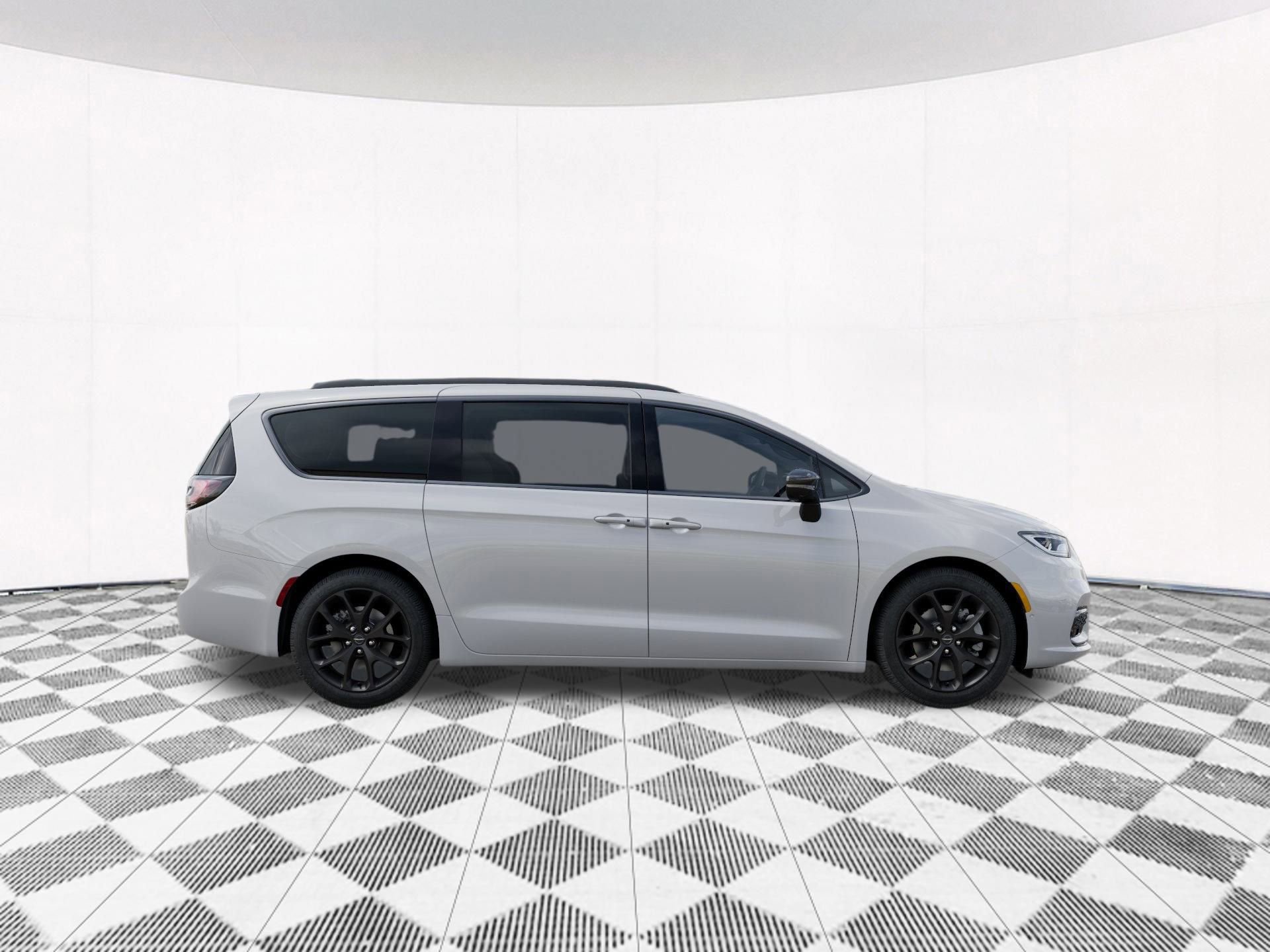 New 2026 Chrysler Pacifica Limited image 29
