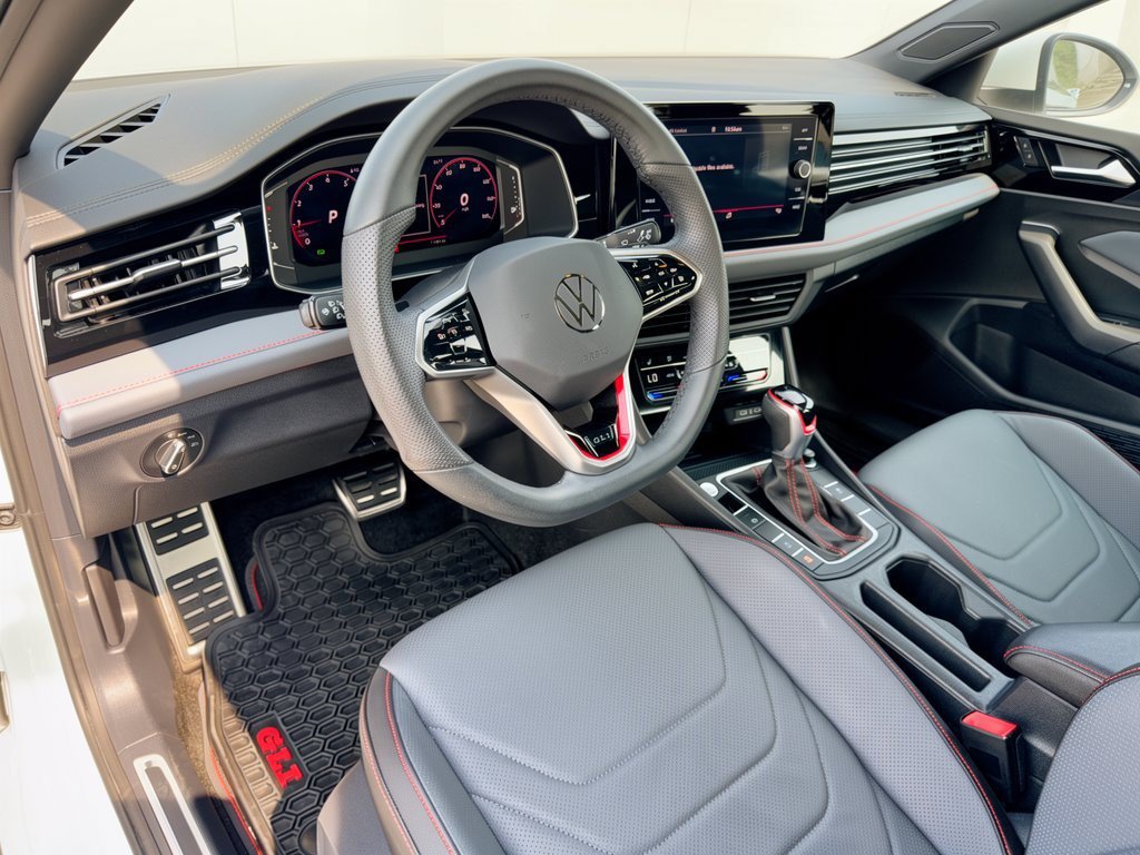 Certified 2025 Volkswagen Jetta GLI Autobahn FWD image 4