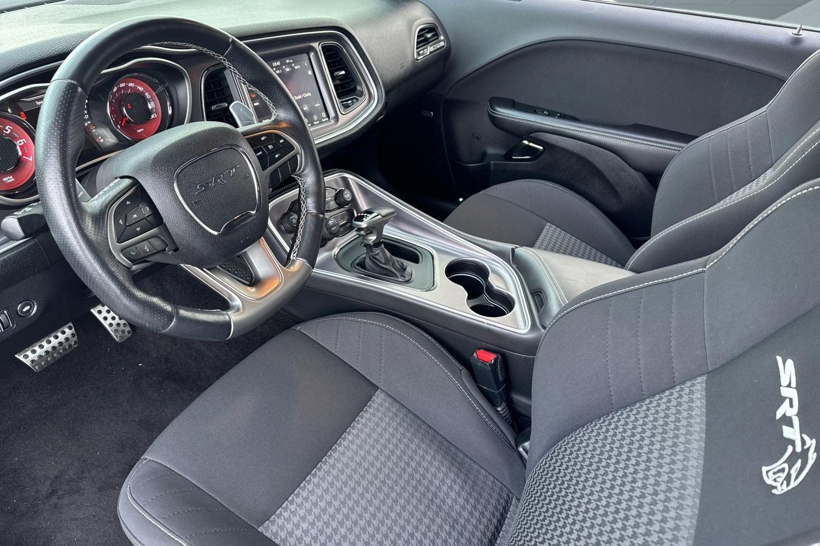 Used 2019 Dodge Challenger SRT Hellcat image 4