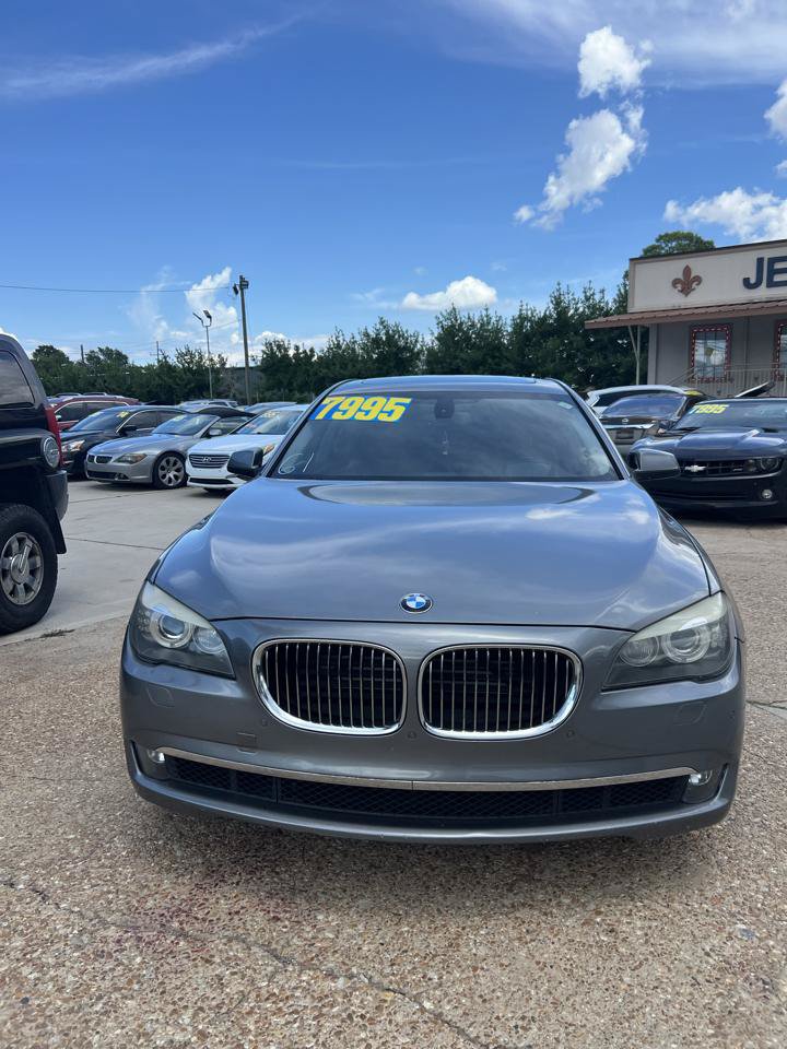 Used 2011 BMW 750Li RWD image 2