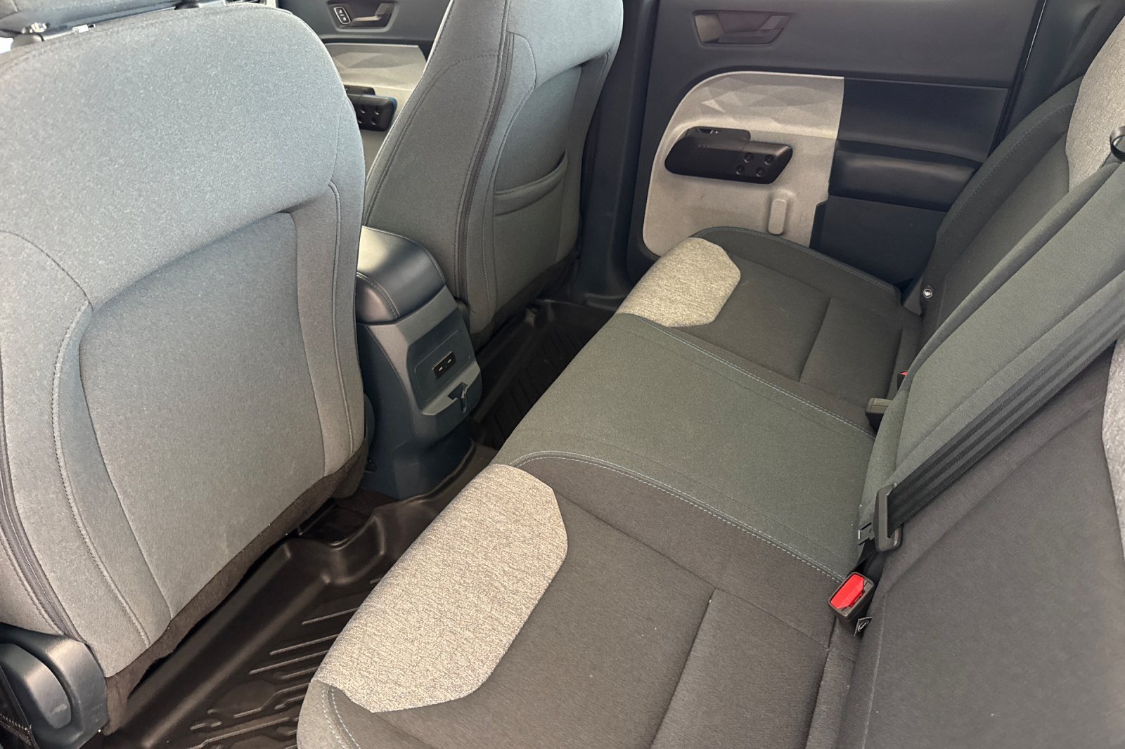 Used 2025 Ford Maverick XLT FWD image 11