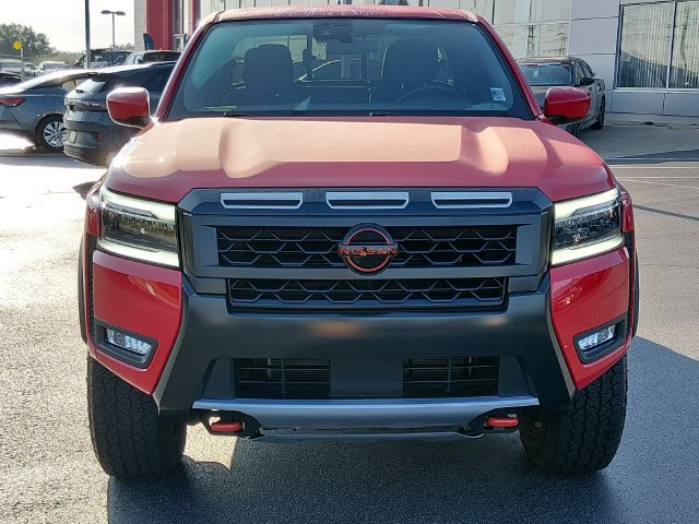 Used 2025 Nissan Frontier PRO-4X w/ Tow Package AWD/4WD image 8