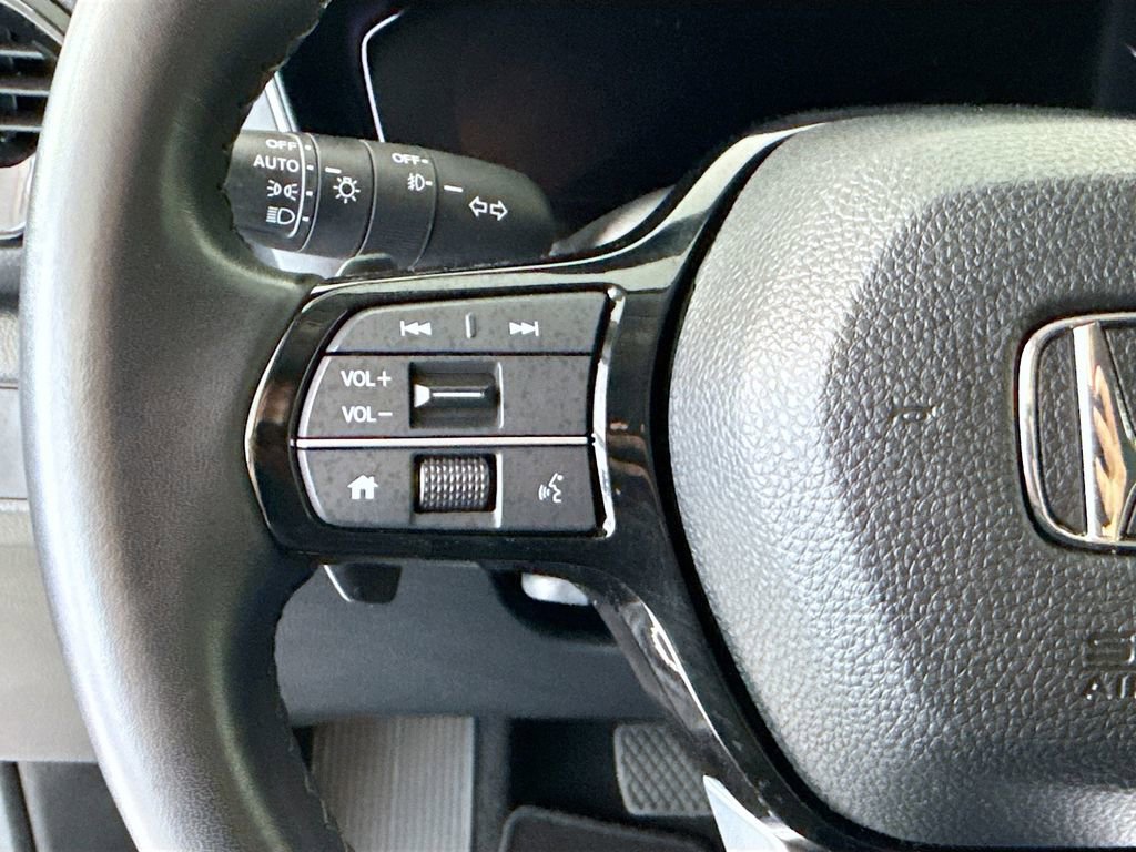 Certified 2025 Honda Pilot EX-L image 11