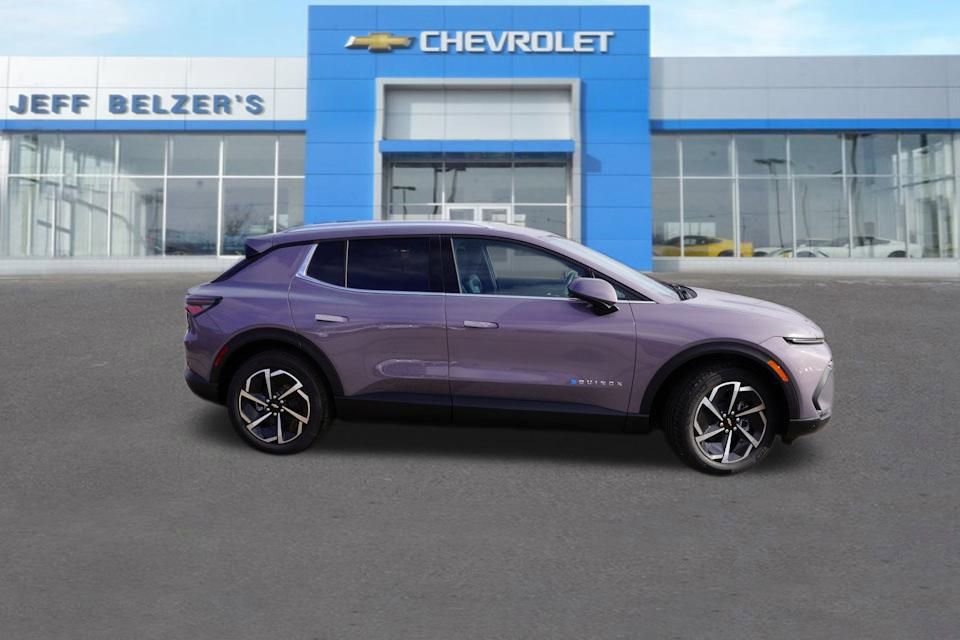 New 2026 Chevrolet Equinox EV LT AWD/4WD image 2
