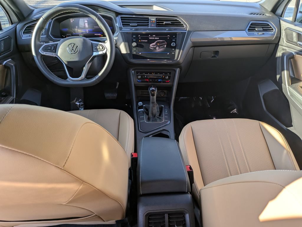 Used 2023 Volkswagen Tiguan SE FWD image 11