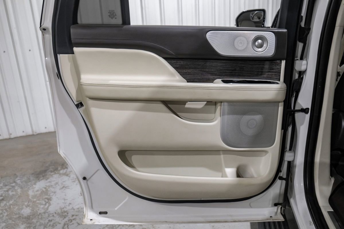 Used 2021 Lincoln Navigator L Black Label w/ Cargo Convenience Package image 50