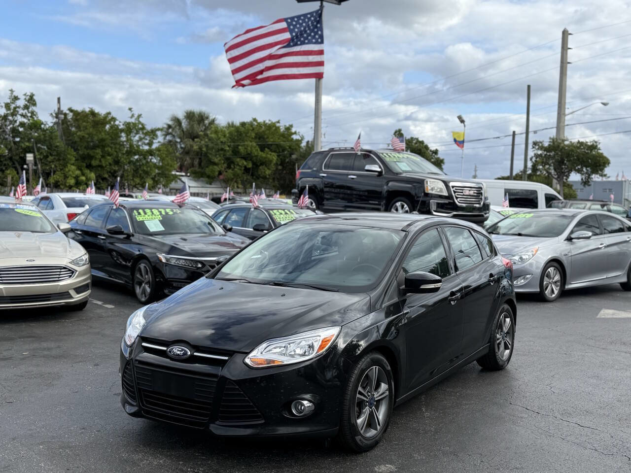 Used 2014 Ford Focus SE w/ SE Sport Package