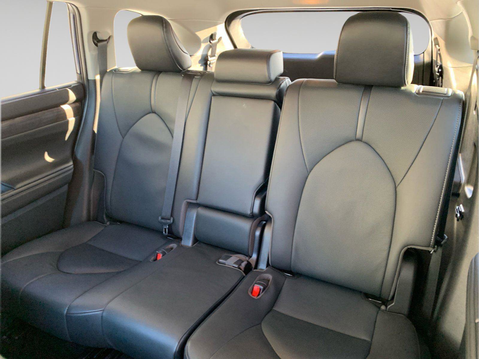 Used 2021 Toyota Highlander Limited image 17
