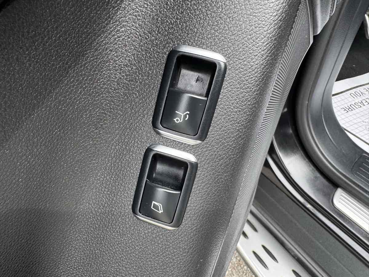 Used 2019 Mercedes-Benz GLS 63 AMG 4MATIC w/ AMG Night Styling Package image 30