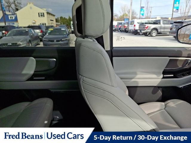 Used 2025 Ford Expedition Max Platinum w/ Driver's Package image 15