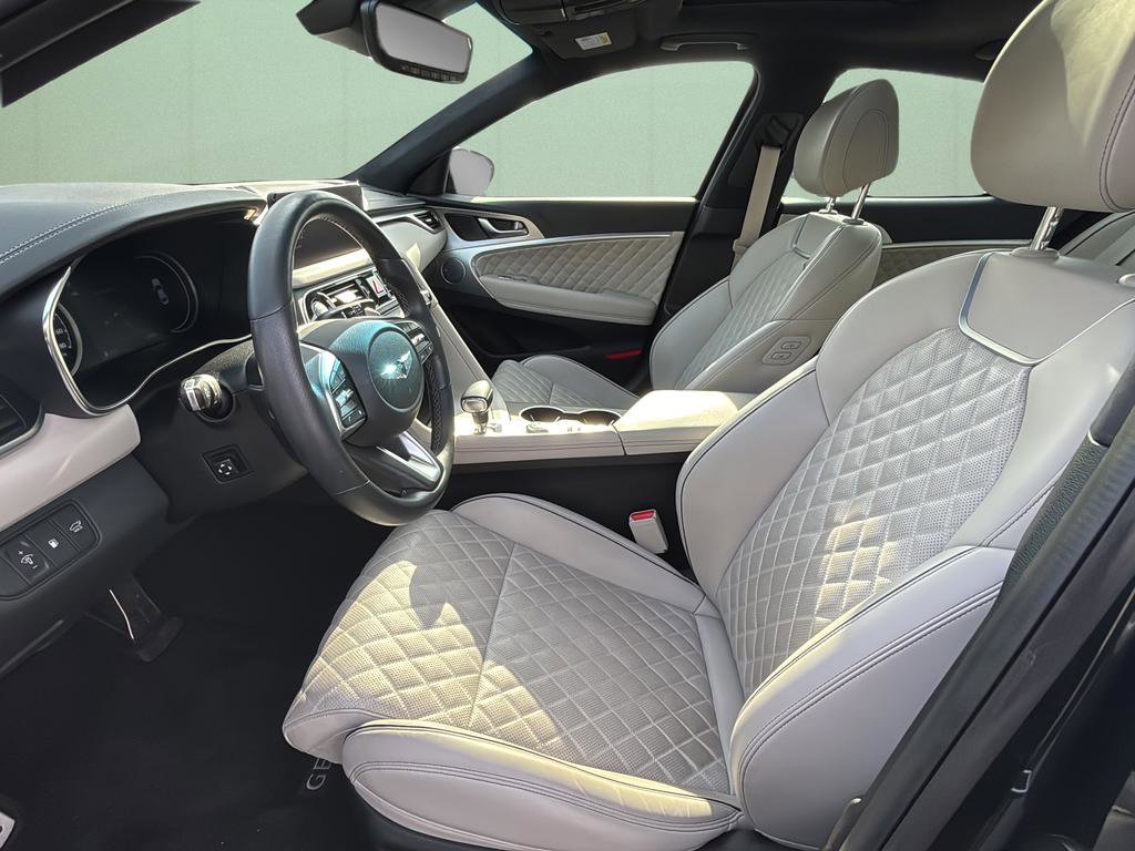 Used 2023 Genesis G70 3.3T w/ Sport Prestige Package image 19