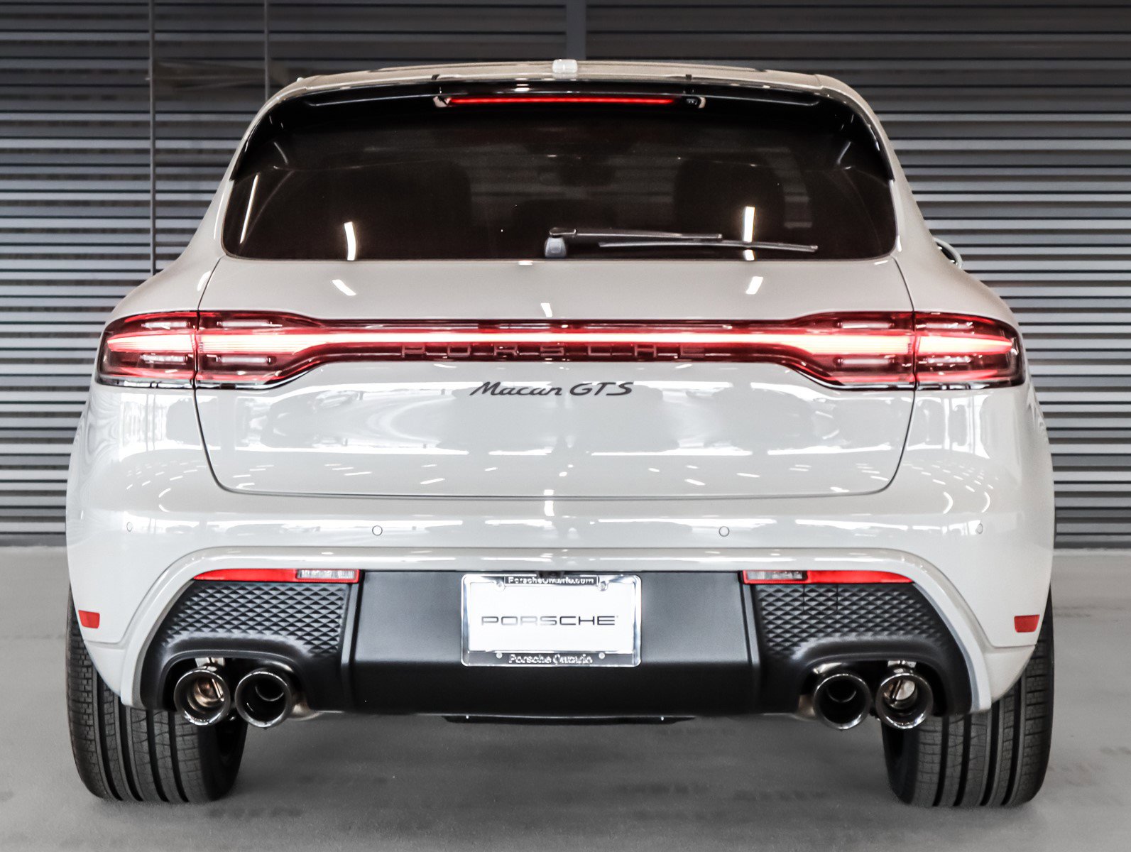 New 2026 Porsche Macan GTS image 9