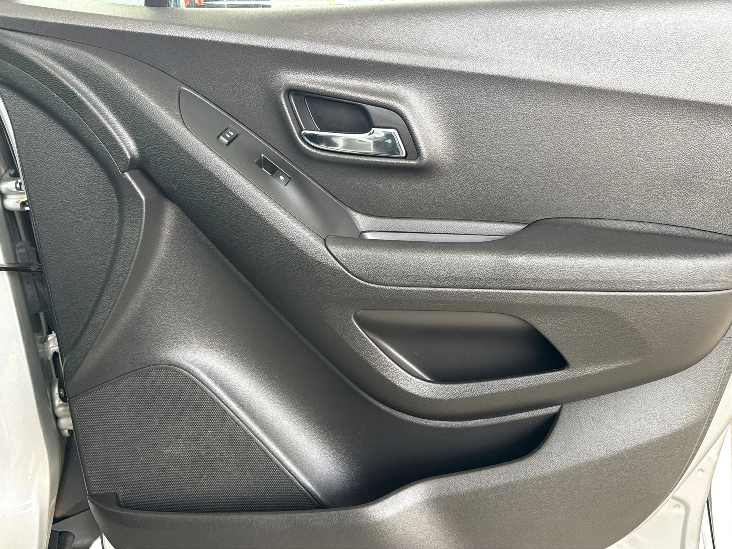 Used 2016 Chevrolet Trax LS FWD image 22